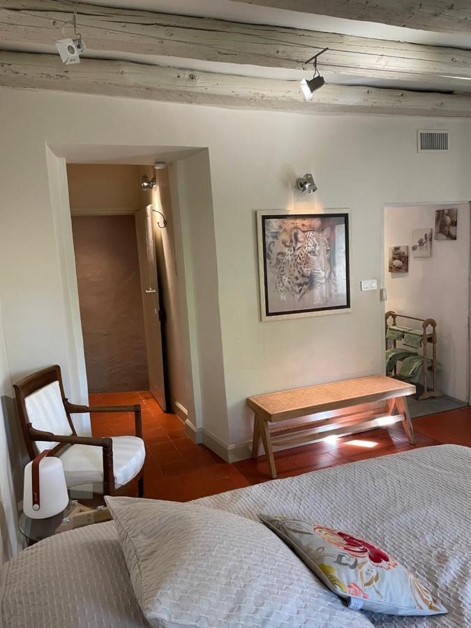 Bed and Breakfast Ermitage Notre Dame De Vacquieres à Noves Extérieur photo