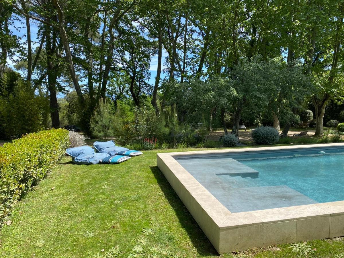 Bed and Breakfast Ermitage Notre Dame De Vacquieres à Noves Extérieur photo